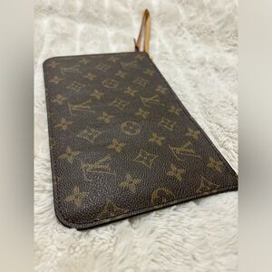 Louis Vuitton Neverfull GM Monogram Pochette